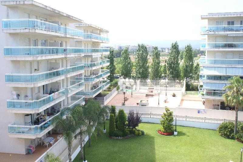 Uhc Village Park Apartments سالو المظهر الخارجي الصورة